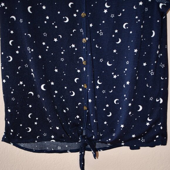 All in Love Women's Blue Celestial Cap Sleeve Button-Up Knot Front Top Size L - Picture 3 of 5